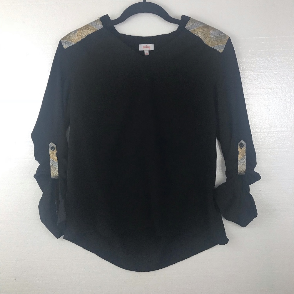 Pixley Sz Small Embroidred 3/4 Roll Tab Sleeve Top